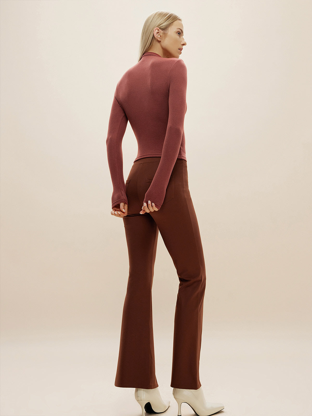 Brenda | Top Corto WarmTouch con Cuello Alto