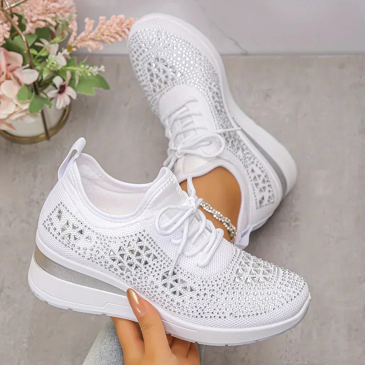Alina | Zapatillas Cómodas con Detalles de Pedrería Brillante