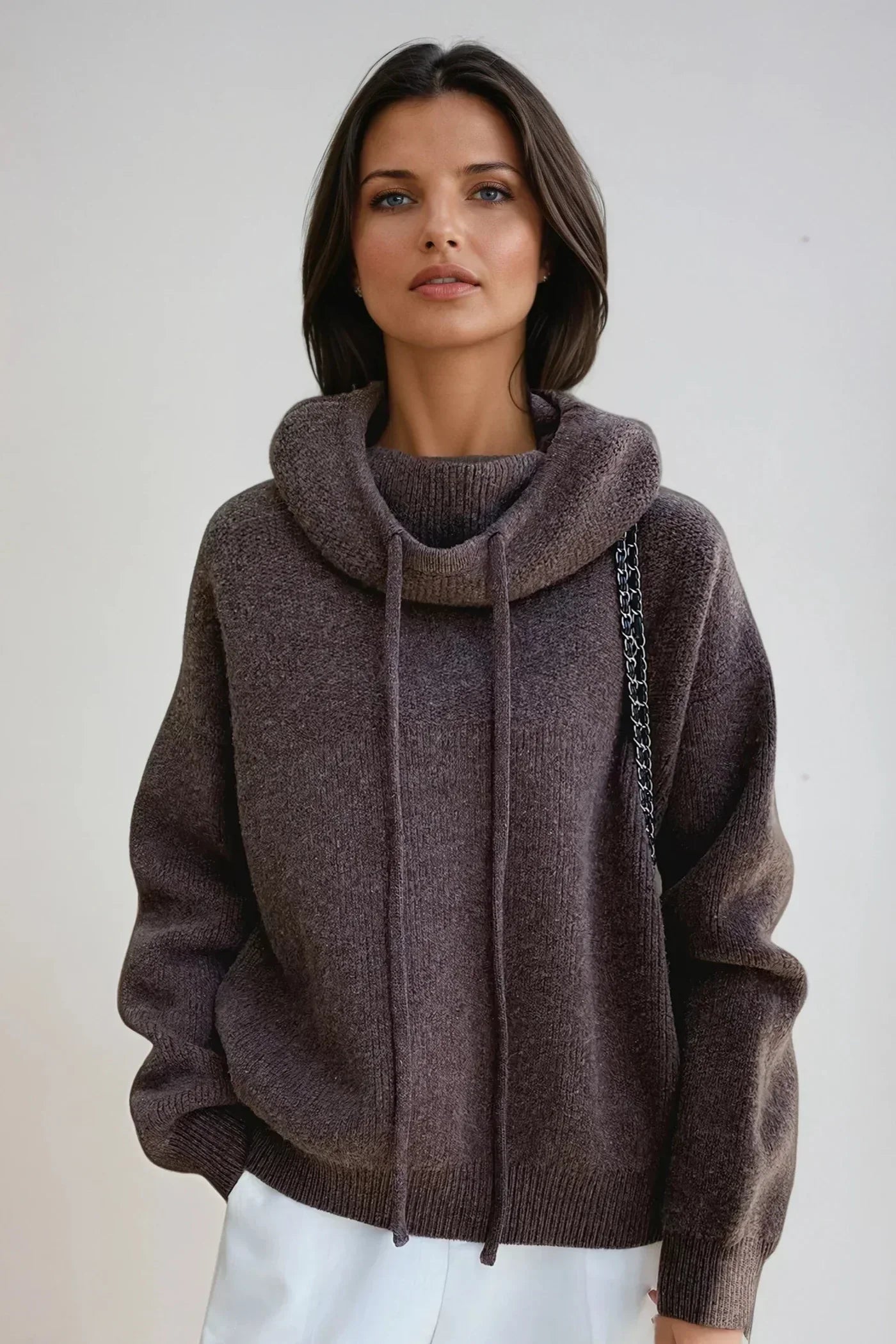 Mariela | Elegante Jersey de Cuello Alto