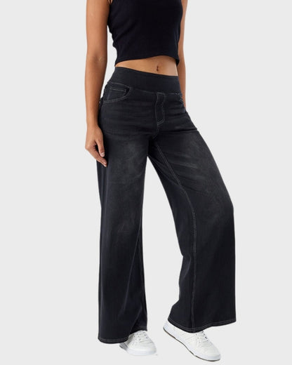 Nora | Vaqueros Easy Fit Nero