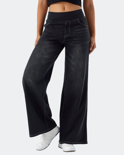 Nora | Vaqueros Easy Fit Nero