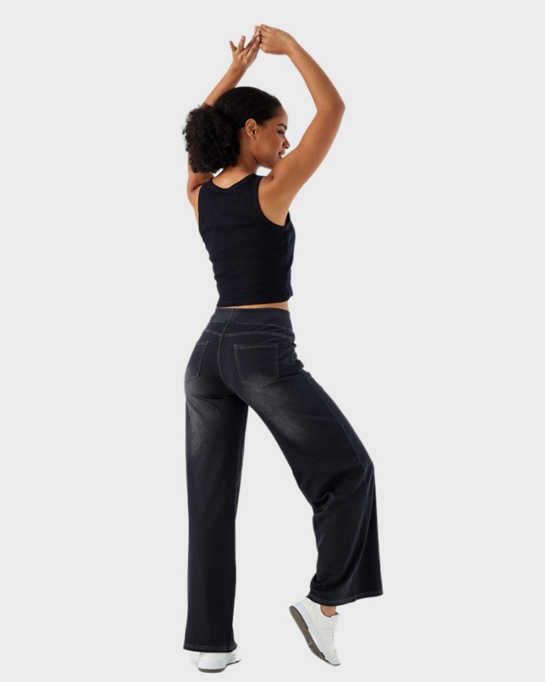 Nora | Vaqueros Easy Fit Nero